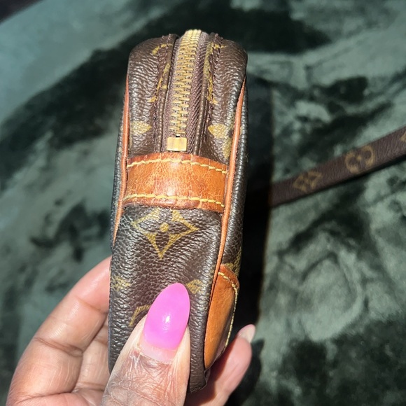 Louis Vuitton Wristlet - Picture 3 of 7